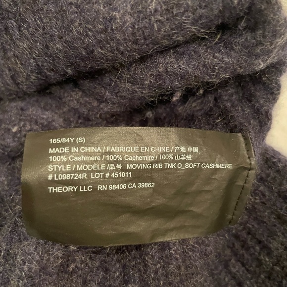 Theory Cashmere Moving Rib Turtleneck Sweater - Picture 7 of 10